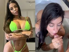 Fait une délicieuse pipe dans la baignoire