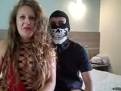 Couronné épouse et très chien dans le motel avec son amant en pleine quarantaine rebondissant sur la bite.