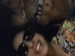 Buru a donné un ami doux qui a emmené ces chaudes filles au bordel