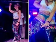 Une danseuse sexy montre sa chatte au milieu du bal funk et la foule devient folle – Amateur