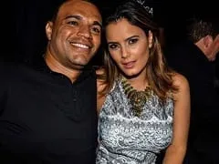 L’ancien footballeur Denilson fait une crise de jalousie et interdit à sa femme Luciele di Camargo de porter une robe courte.