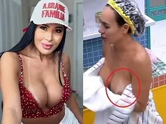 Nue, seins payants et montrant son beau cul
